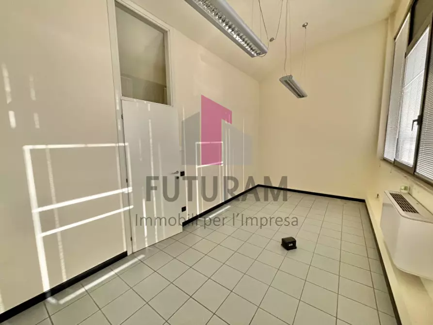 Immagine 14 di Ufficio in affitto  in Via Zara 1 a Vicenza