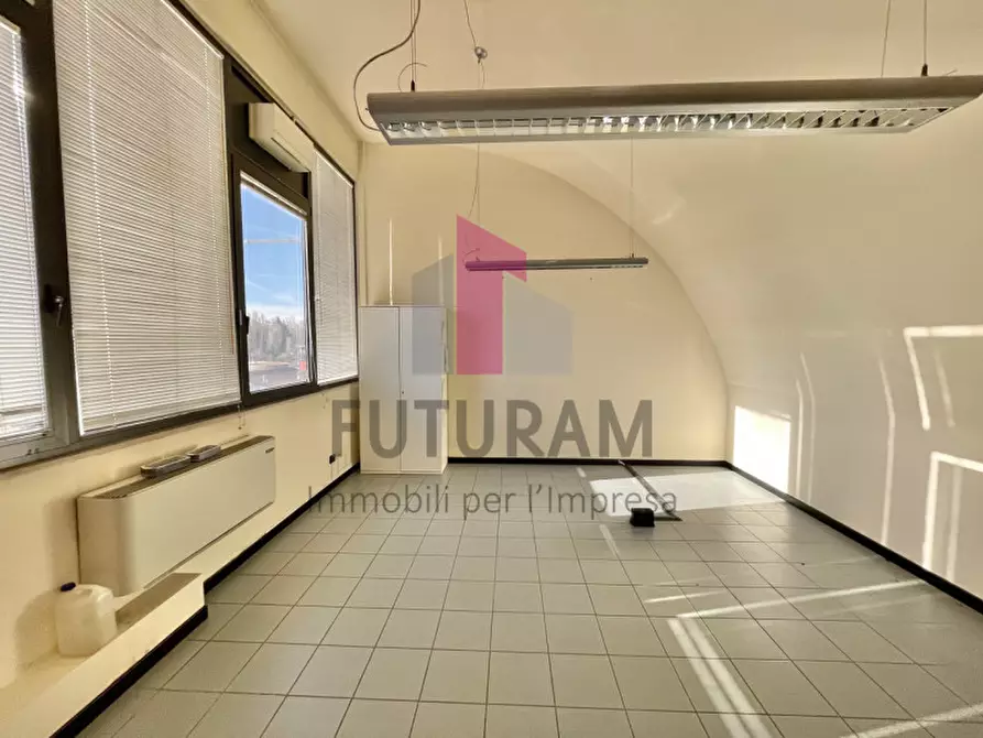 Immagine 31 di Ufficio in affitto  in Via Zara 1 a Vicenza