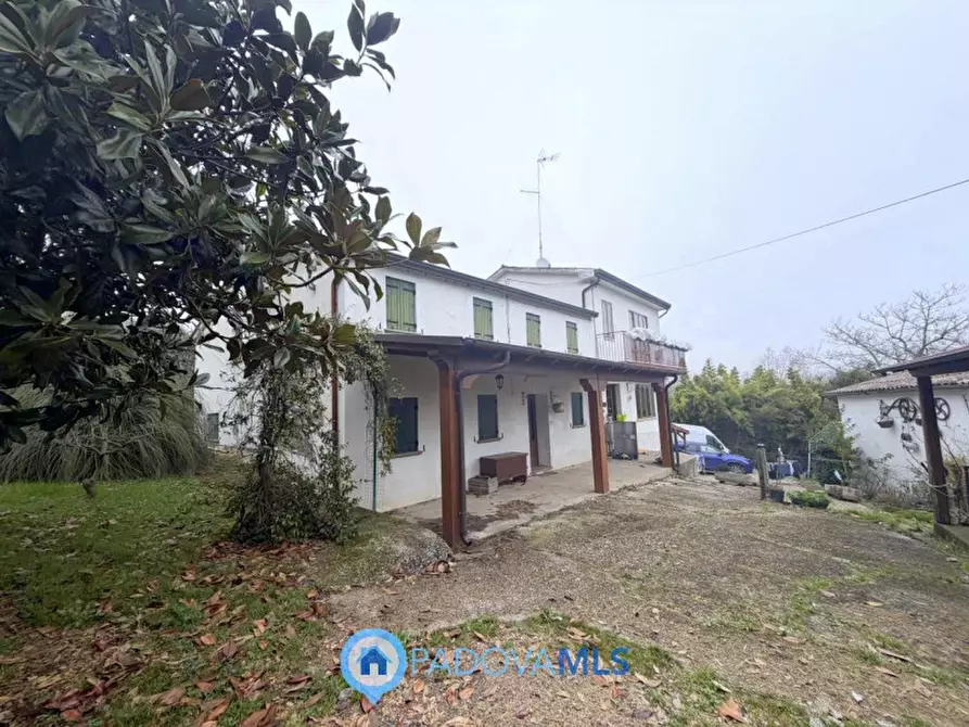 Immagine 2 di Casa bifamiliare in vendita  in Via Regazzoni Bassa a Galzignano Terme