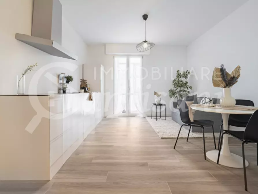 Immagine 3 di Appartamento in vendita  in Via Niccolò Piccinni a Firenze