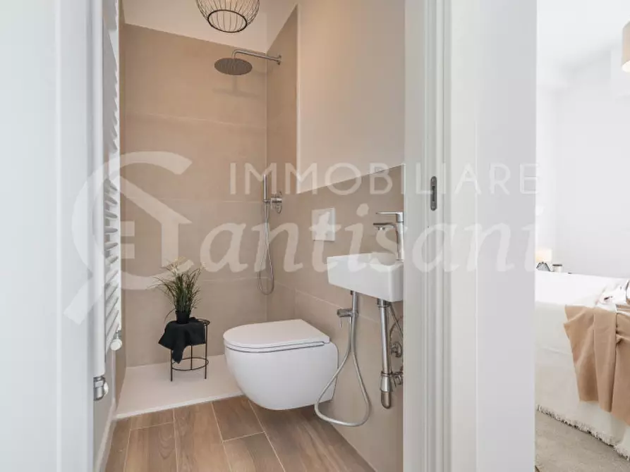 Immagine 10 di Appartamento in vendita  in Via Niccolò Piccinni a Firenze