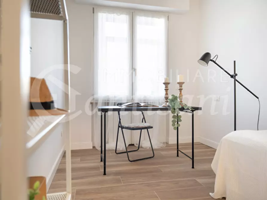 Immagine 15 di Appartamento in vendita  in Via Niccolò Piccinni a Firenze