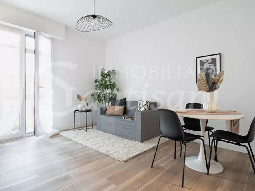 Immagine 19 di Appartamento in vendita  in Via Niccolò Piccinni a Firenze