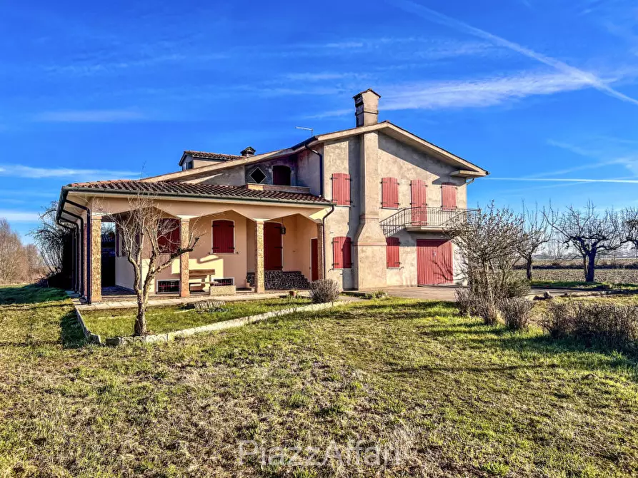 Immagine 1 di Casa indipendente in vendita  in Via Terranova a Pontelongo