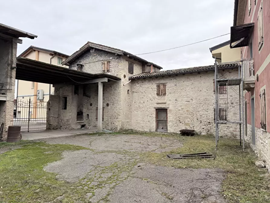 Immagine 3 di Bed & Breakfast in vendita  in Via Aldo Moro a Pederobba