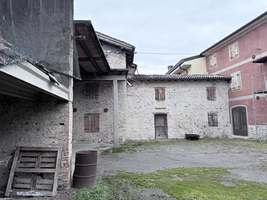 Immagine 6 di Bed & Breakfast in vendita  in Via Aldo Moro a Pederobba