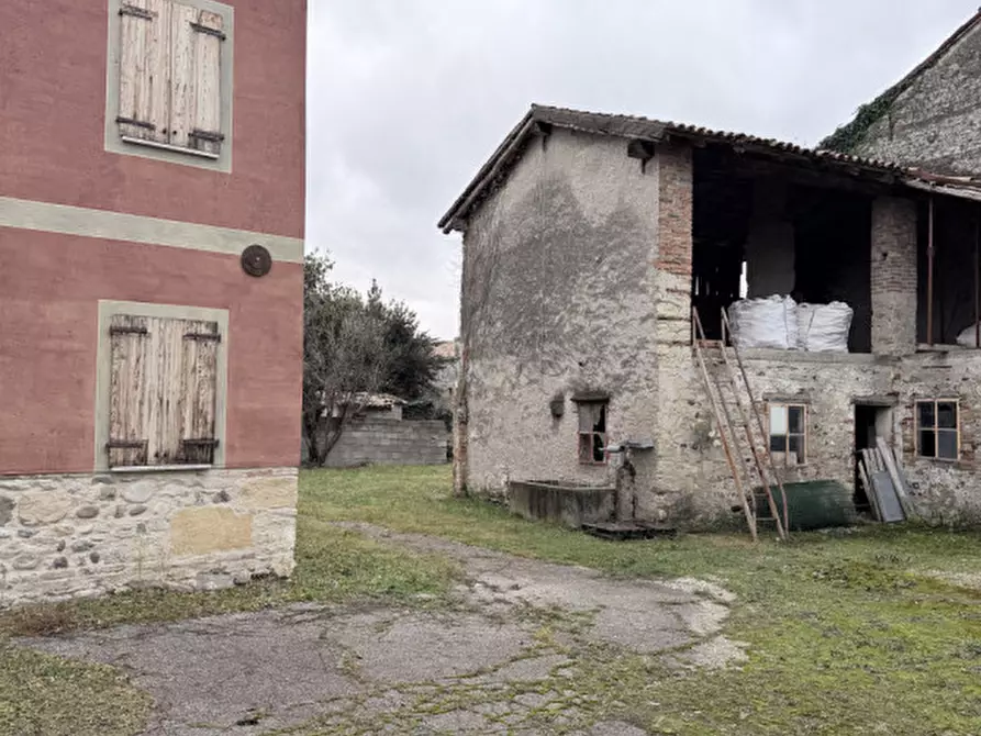 Immagine 10 di Bed & Breakfast in vendita  in Via Aldo Moro a Pederobba