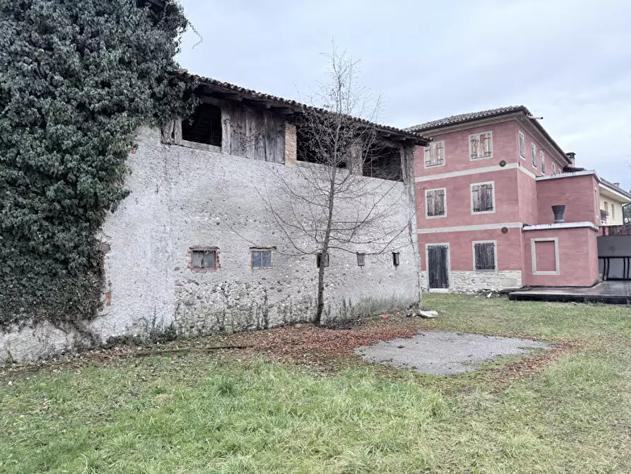 Immagine 11 di Bed & Breakfast in vendita  in Via Aldo Moro a Pederobba