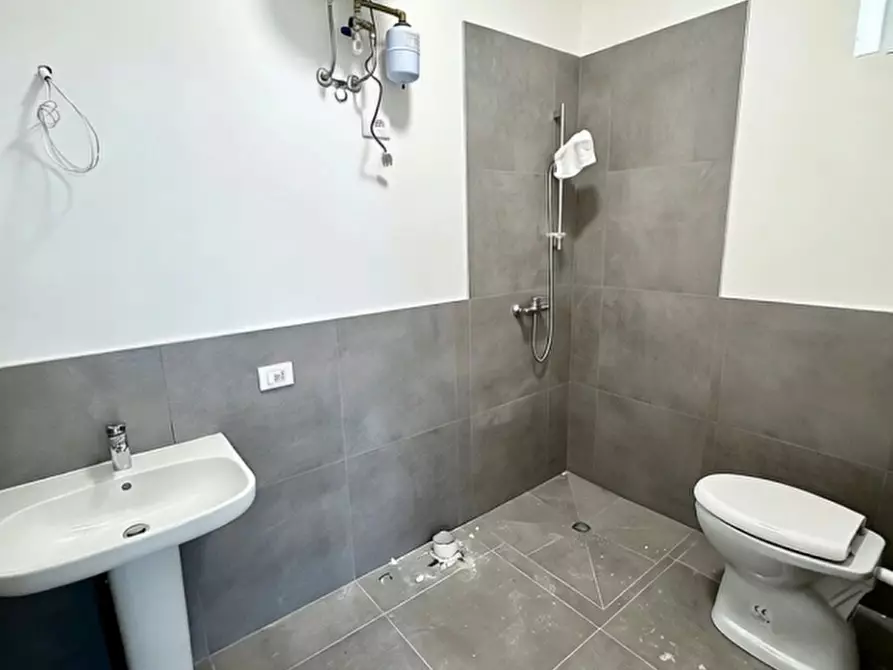 Immagine 6 di Capannone industriale in affitto  in Via Vago a Lavagno