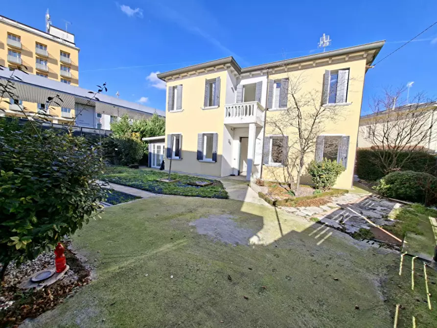 Immagine 1 di Casa indipendente in vendita  in Via Domenico Turazza a Padova