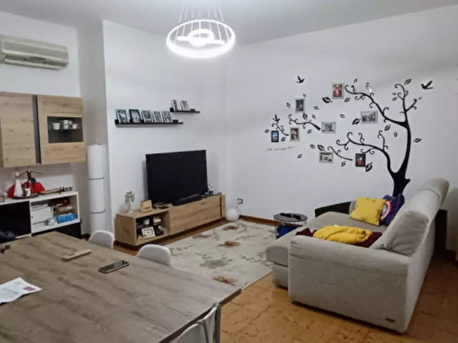 Immagine 1 di Appartamento in vendita  in Contrada Pace a Macerata