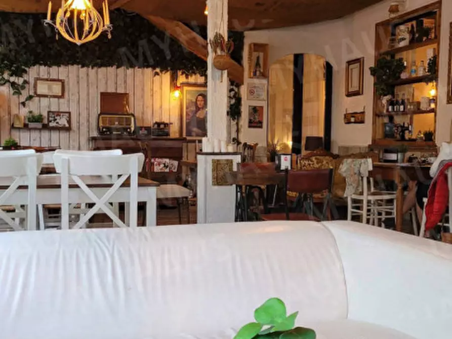 Immagine 2 di Palazzo in vendita  in viale delle nazioni 126 a Cesenatico