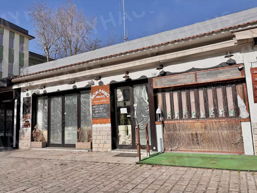 Immagine 6 di Palazzo in vendita  in viale delle nazioni 126 a Cesenatico