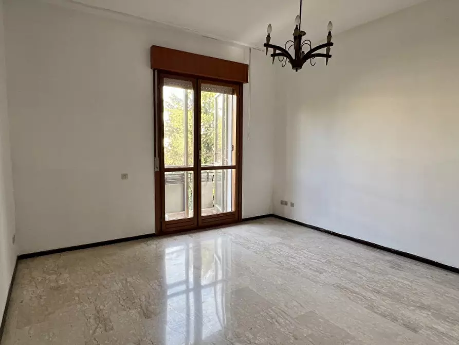 Immagine 3 di Appartamento in vendita  in Via Vincenzo Bellini a Vicenza