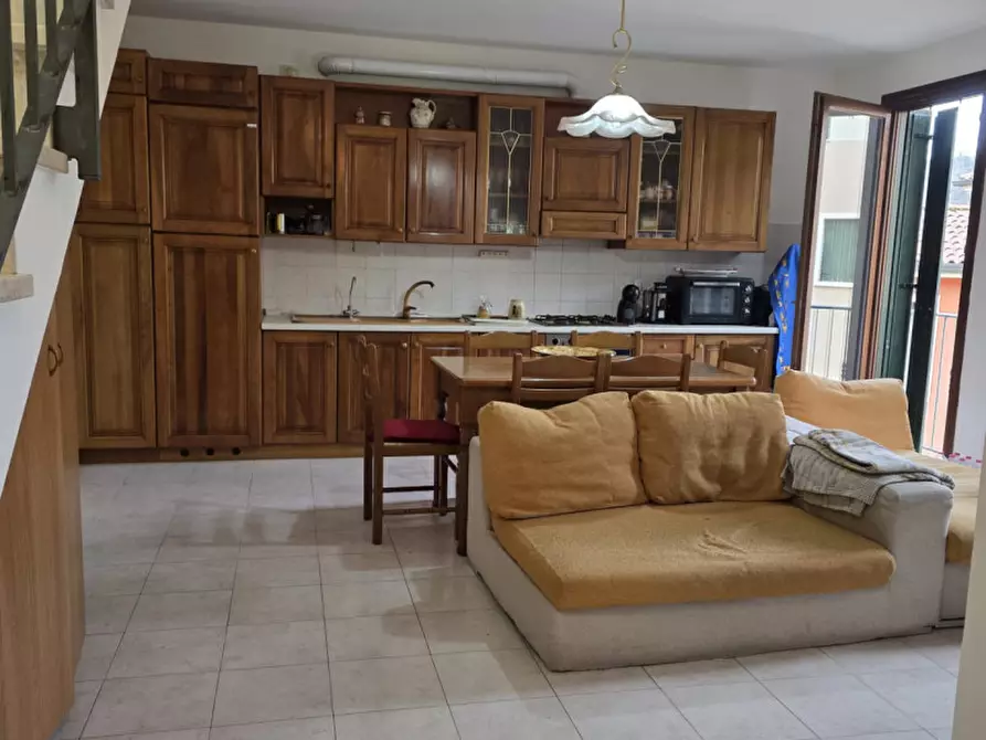 Immagine 7 di Appartamento in vendita  in via Giovanni Falcone 32 a Alonte