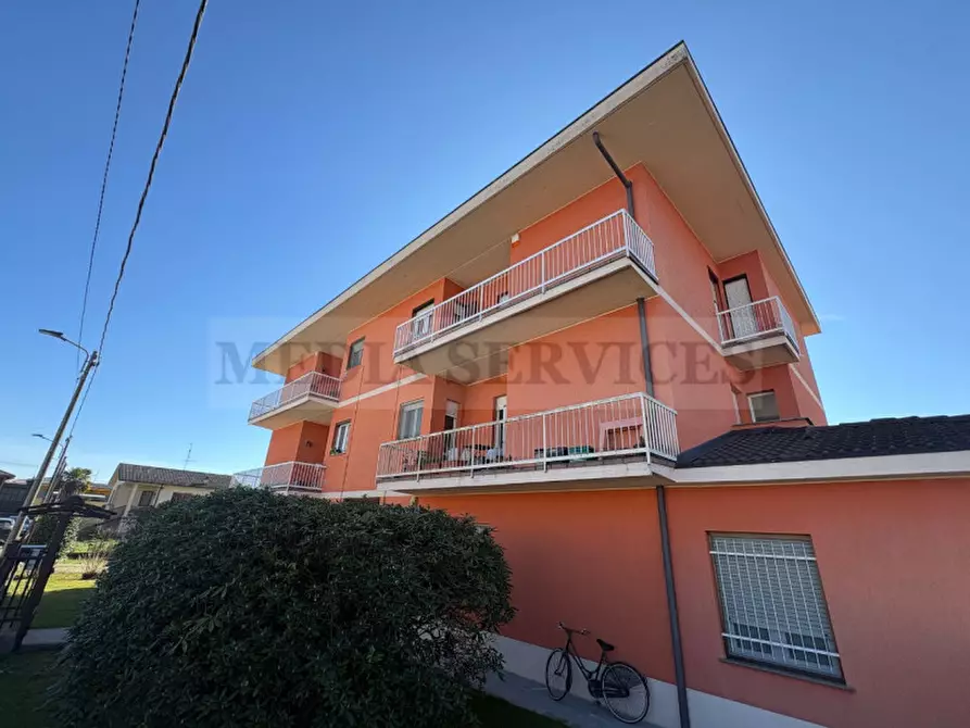 Immagine 10 di Appartamento in vendita  in via Alcide De Gasperi n° 10 a Garlasco