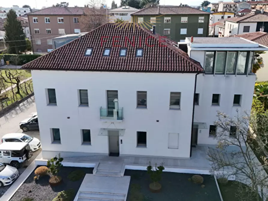 Immagine 1 di Ufficio in affitto  in Viale Brigata Cesare Battisti a Castelfranco Veneto