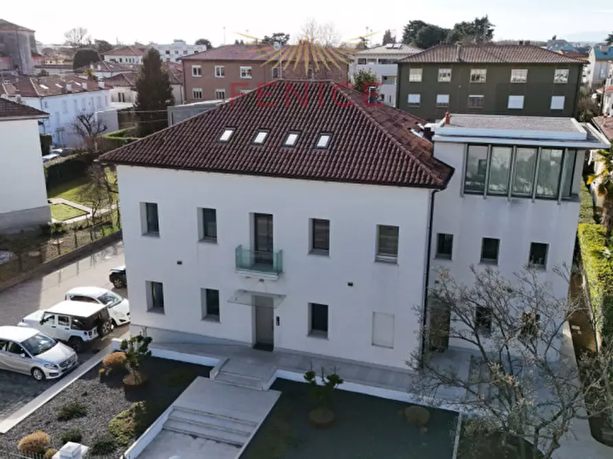 Immagine 2 di Ufficio in affitto  in Viale Brigata Cesare Battisti a Castelfranco Veneto