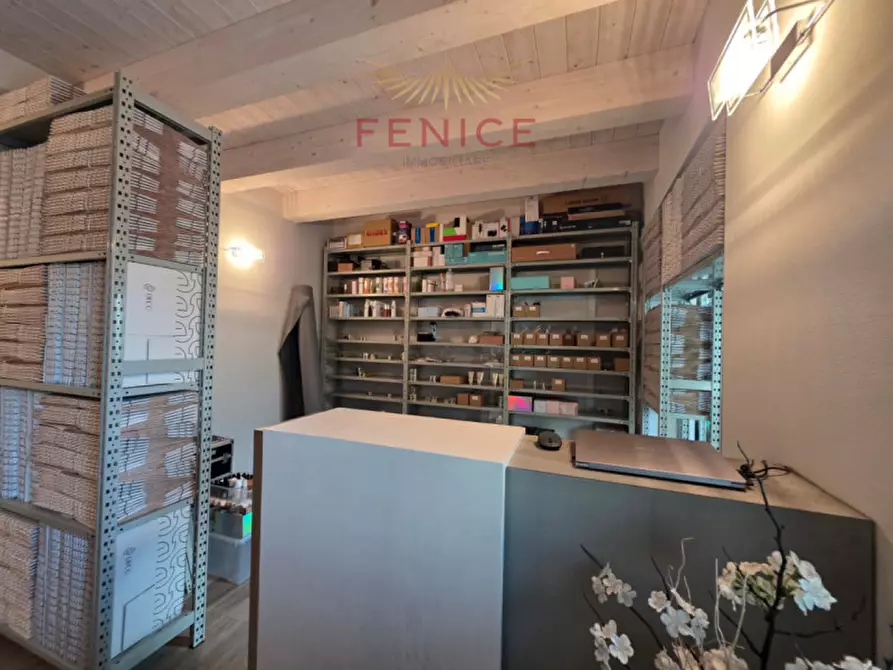 Immagine 10 di Ufficio in affitto  in Viale Brigata Cesare Battisti a Castelfranco Veneto