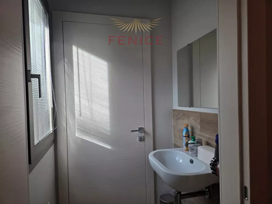 Immagine 26 di Ufficio in affitto  in Viale Brigata Cesare Battisti a Castelfranco Veneto