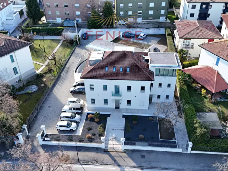 Immagine 28 di Ufficio in affitto  in Viale Brigata Cesare Battisti a Castelfranco Veneto