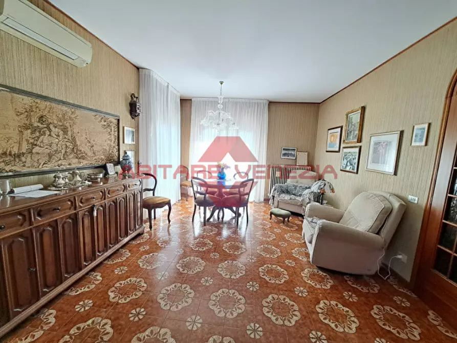 Immagine 2 di Appartamento in vendita  in Via Bernardino Stagnino a Venezia