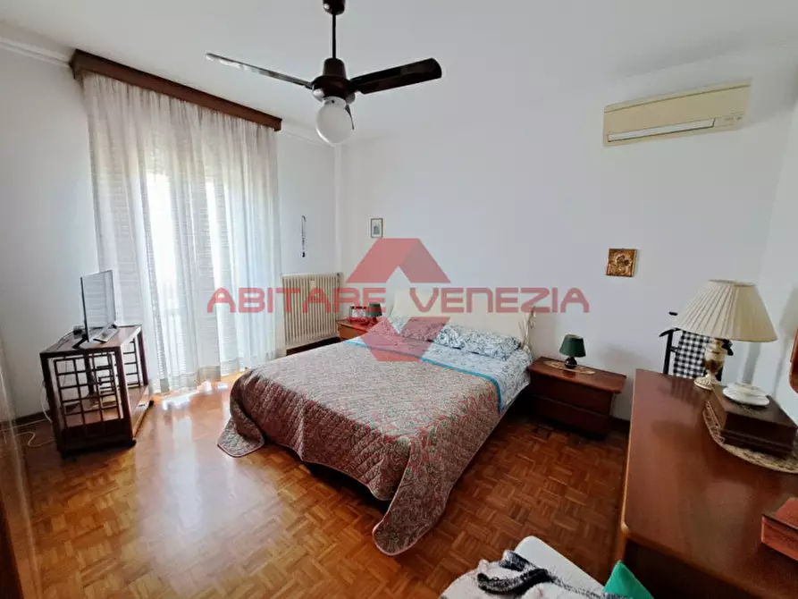 Immagine 8 di Appartamento in vendita  in Via Bernardino Stagnino a Venezia