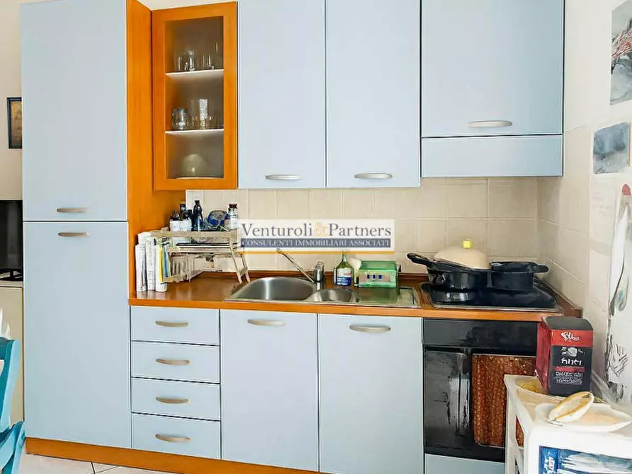 Immagine 2 di Appartamento in vendita  in Località Rondinelli 2F a Peschiera Del Garda