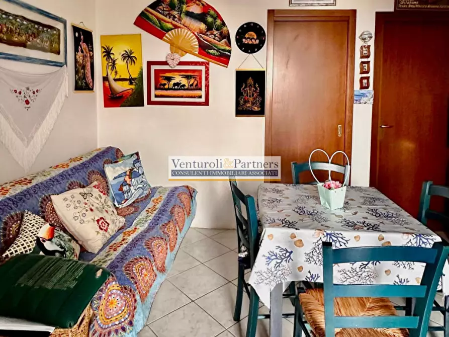 Immagine 5 di Appartamento in vendita  in Località Rondinelli 2F a Peschiera Del Garda