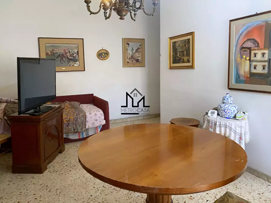 Immagine 12 di Appartamento in vendita  a Palermo