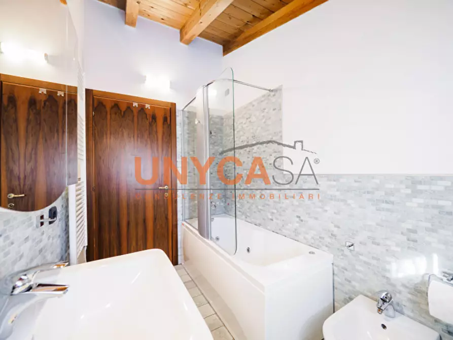 Immagine 6 di Villetta a schiera in vendita  a Verona