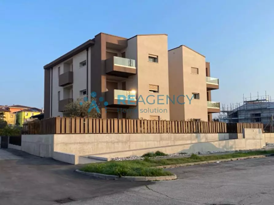 Immagine 12 di Appartamento in vendita  in Via Eleonora Candia a Vicenza