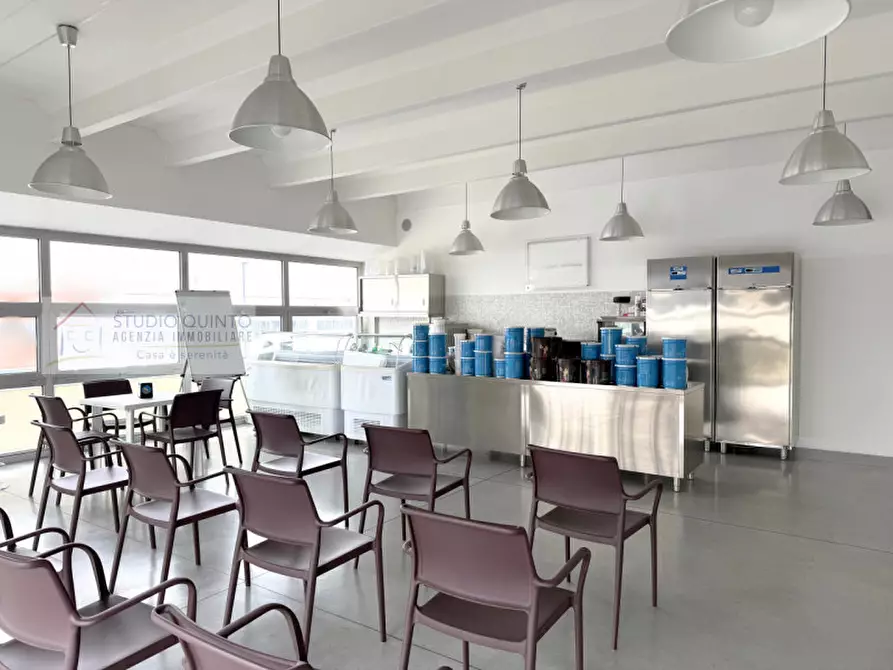 Immagine 4 di Ufficio in vendita  a Quinto Di Treviso