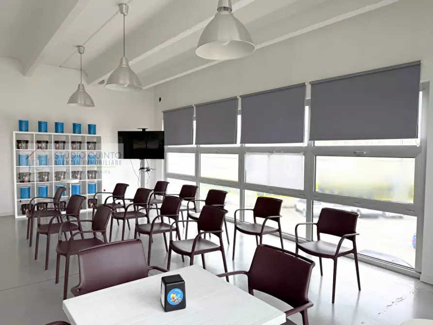 Immagine 5 di Ufficio in vendita  a Quinto Di Treviso