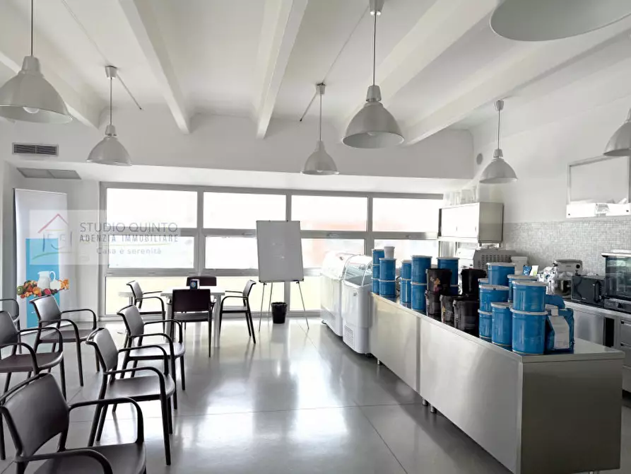 Immagine 6 di Ufficio in vendita  a Quinto Di Treviso