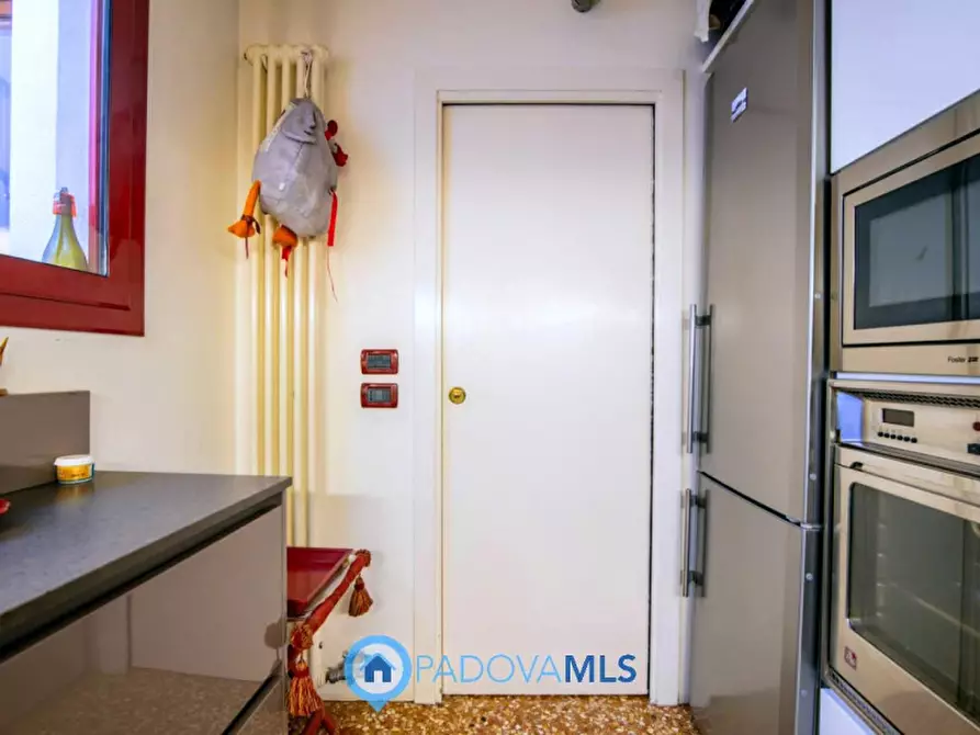 Immagine 8 di Appartamento in vendita  in Via Savonarola a Padova