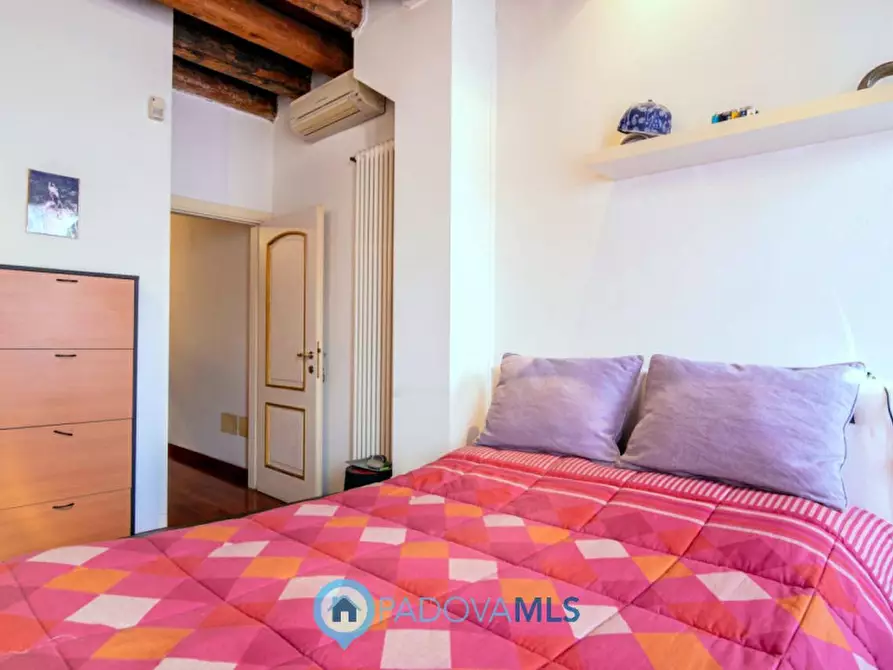 Immagine 19 di Appartamento in vendita  in Via Savonarola a Padova