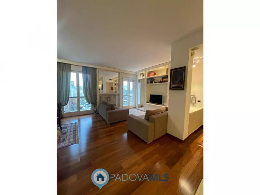 Immagine 2 di Appartamento in vendita  in Via Giuseppe Jappelli a Abano Terme