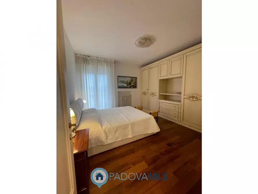 Immagine 9 di Appartamento in vendita  in Via Giuseppe Jappelli a Abano Terme