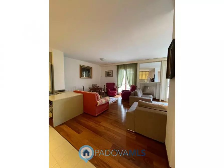 Immagine 19 di Appartamento in vendita  in Via Giuseppe Jappelli a Abano Terme