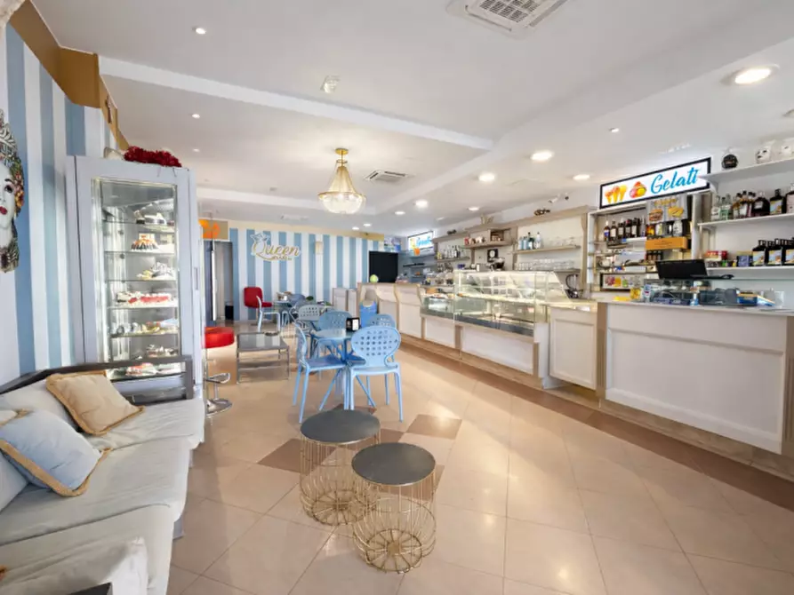 Immagine 1 di Attività commerciale in vendita  in Via Spiaggia di Ponente a Milazzo