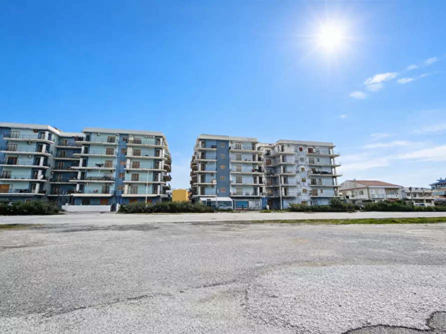 Immagine 4 di Attività commerciale in vendita  in Via Spiaggia di Ponente a Milazzo