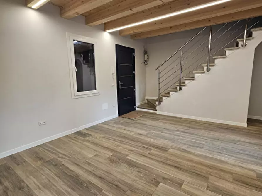 Immagine 15 di Villetta a schiera in vendita  a Este