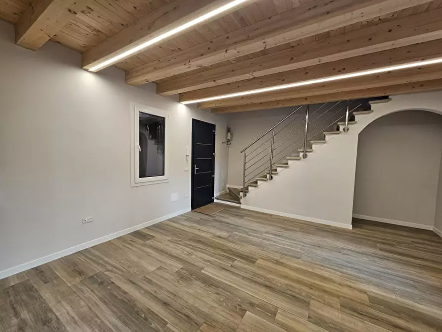 Immagine 16 di Villetta a schiera in vendita  a Este