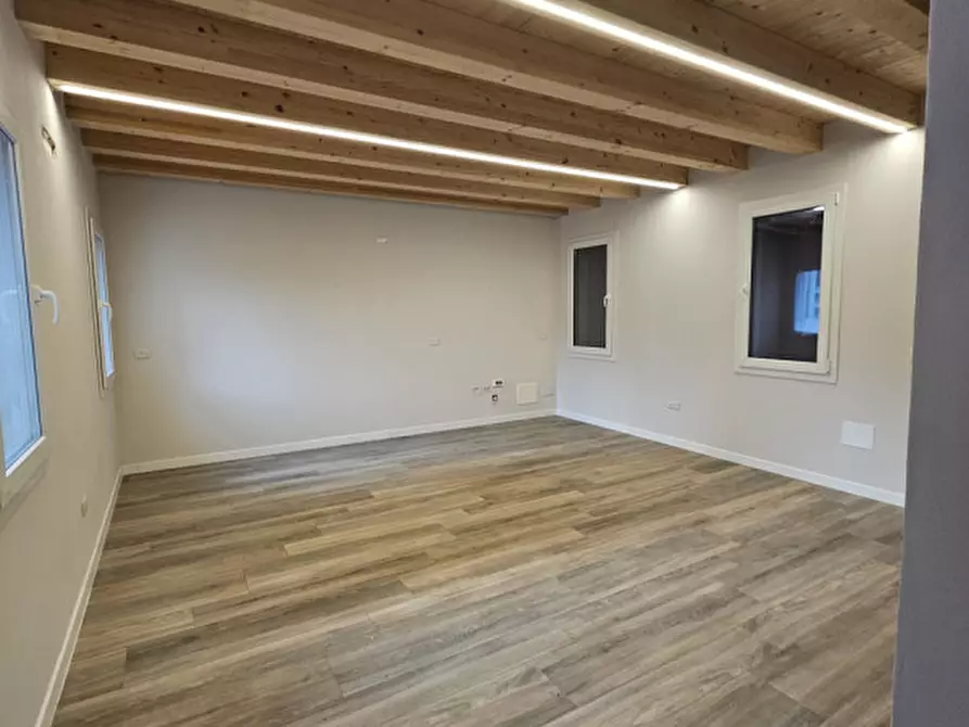 Immagine 17 di Villetta a schiera in vendita  a Este