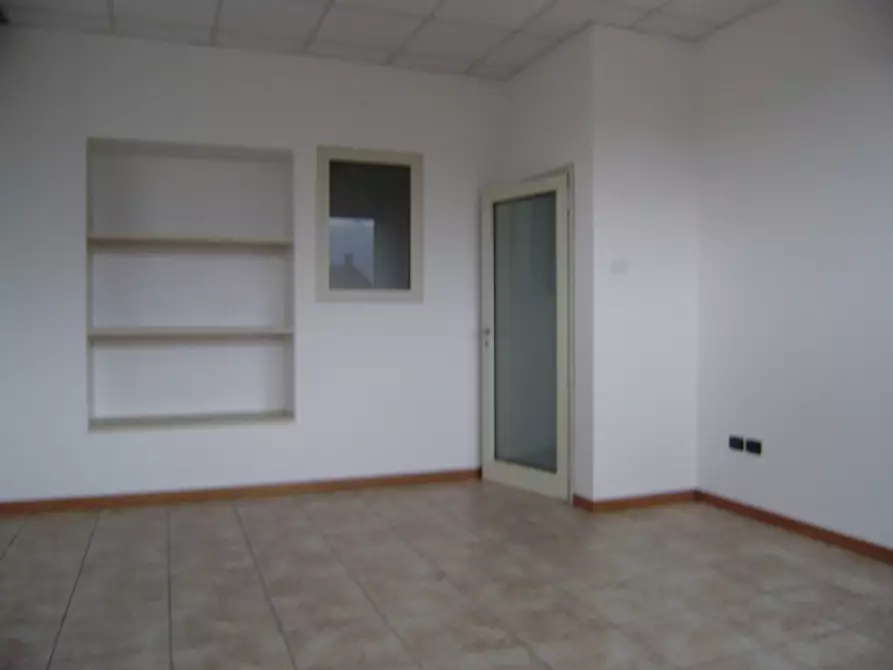 Immagine 7 di Capannone industriale in affitto  in VIA VEGRI a Zanè