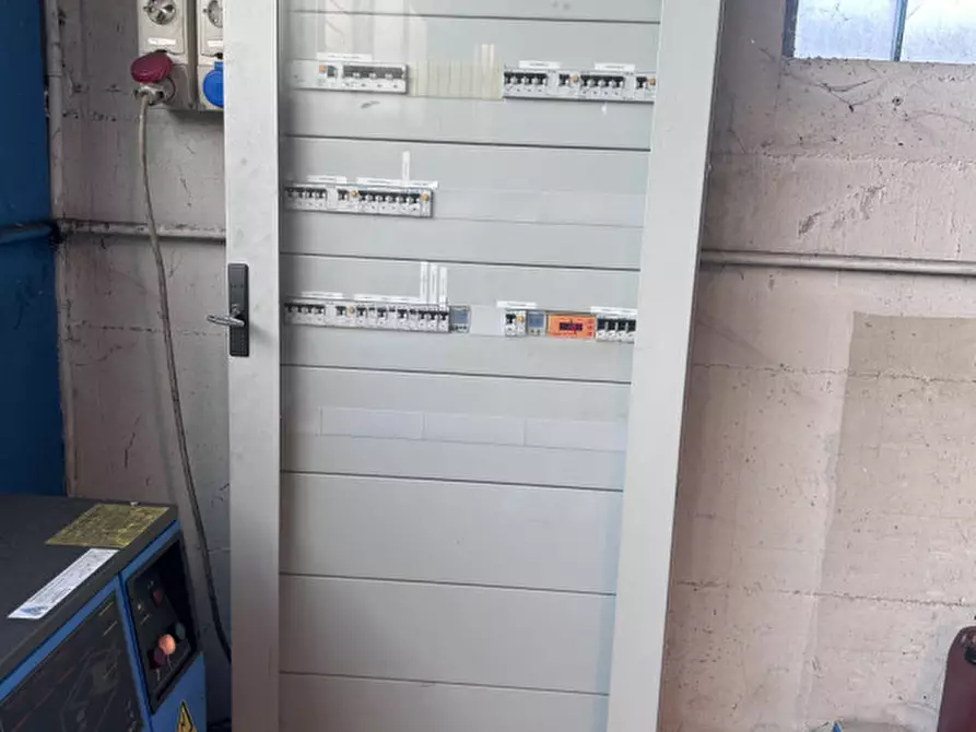 Immagine 15 di Capannone industriale in affitto  in VIA VEGRI a Zanè