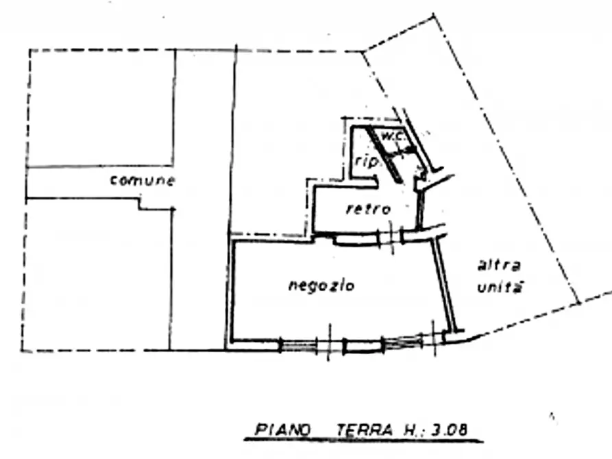 Immagine 23 di Negozio in vendita  in piazzale San Giovanni a Padova