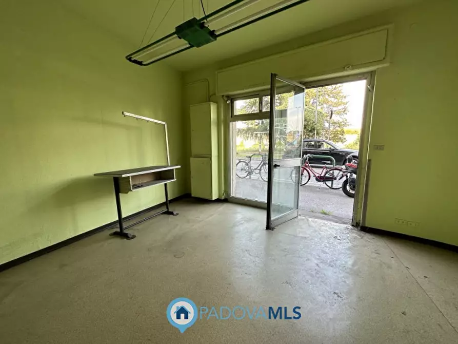 Immagine 5 di Negozio in vendita  in piazzale San Giovanni a Padova