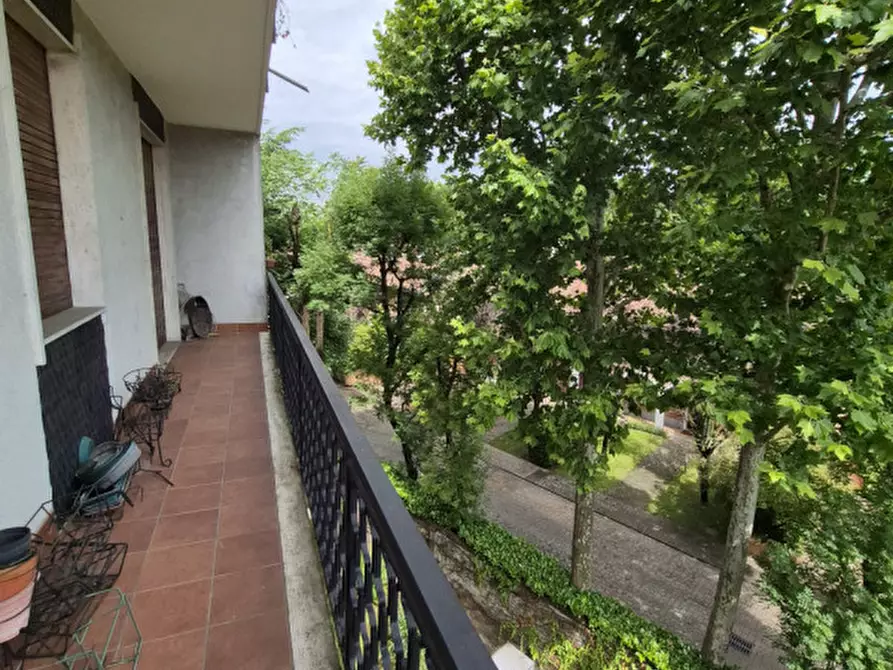 Immagine 9 di Appartamento in vendita  in Viale Lombardia a Monza